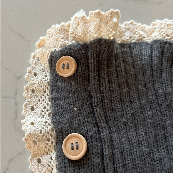 Gray Knit Boot Cuffs with Lace Trim and buttons - Picture 2 of 5
